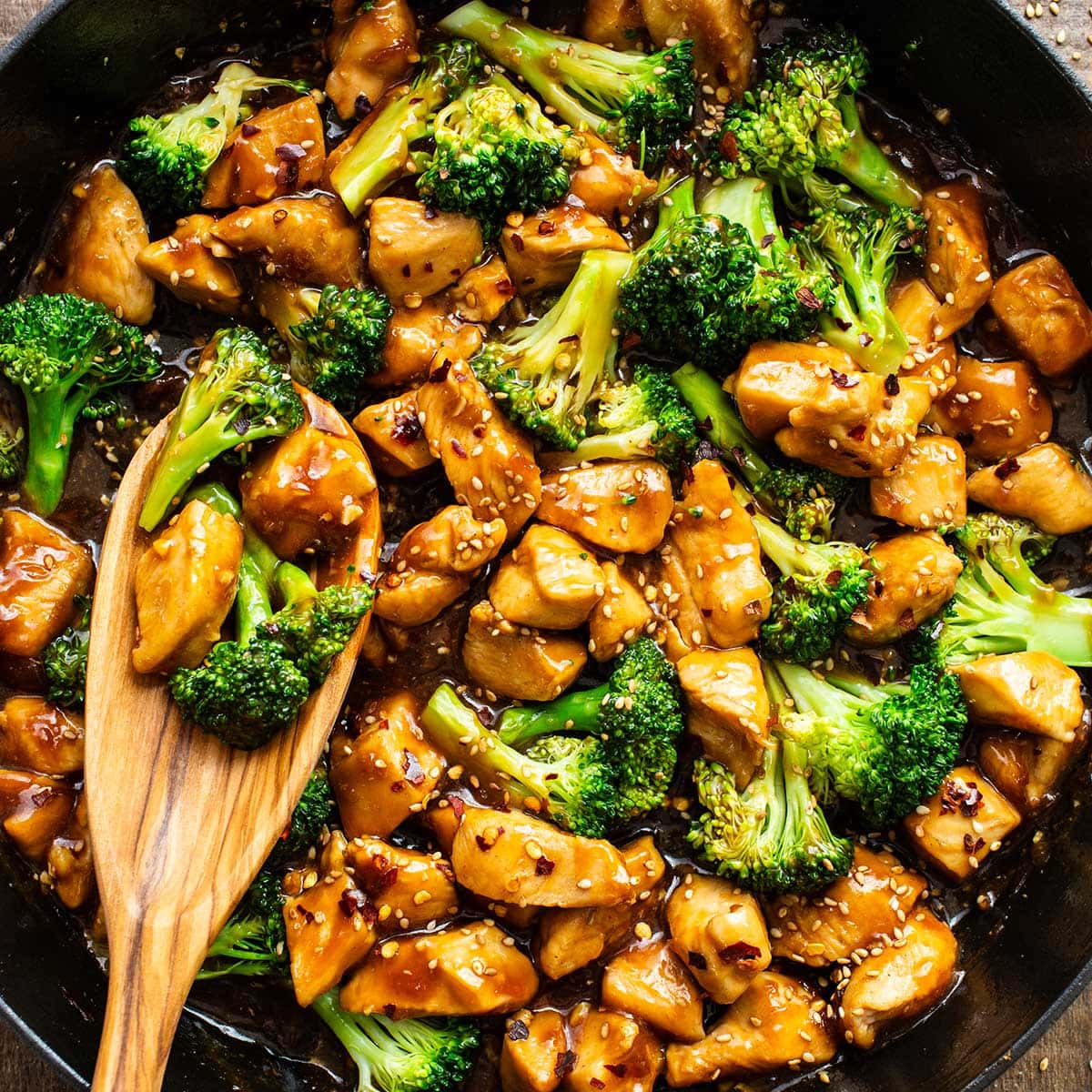 Easy Chicken & Broccoli Stir Fry: Better Than Takeout in 20 Mins